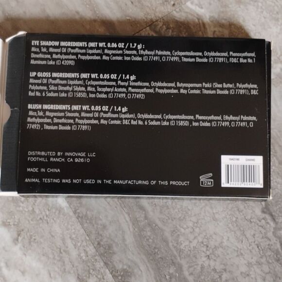 Makeover Essentials Personalized Custom Compact - Picture 5 of 5